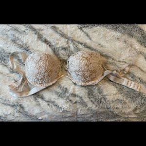 Unique size! VS 30B Bombshell Push-Up Bra in White and Nude/Cream
